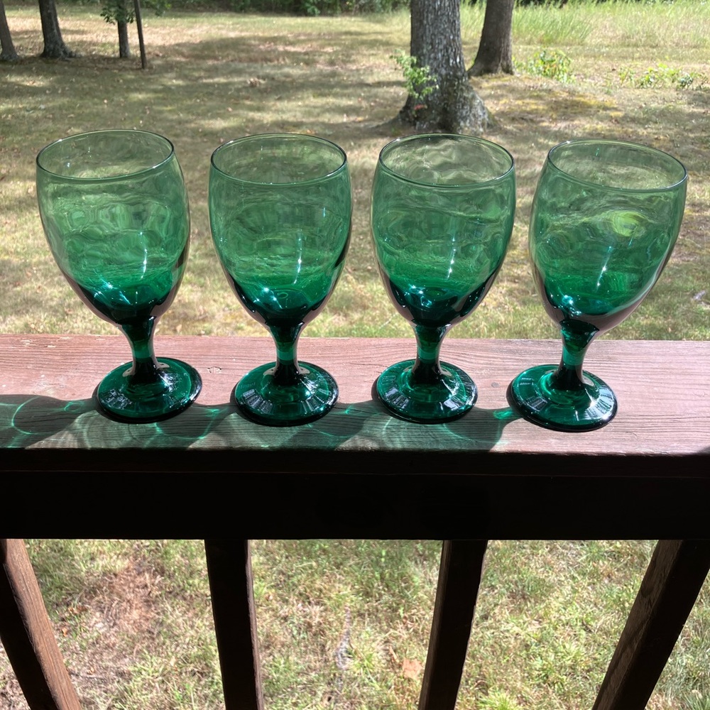Four Piece Set Vintage Libby Forest Green Juniper Beverage Glasses